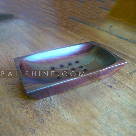 Balishine: Your natural source of indonesian handicraft presents in its Home Decor collection the Soap Holder:11DIA26284:This soap holder is produced in Bali made from sonokeling wood.   Same as picture