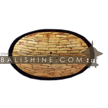 Balishine: Your natural source of indonesian handicraft presents in its Home Decor collection the Oval Soap Holder:11DIV235:This oval soap holder is produced in Bali made from teak wood and the matting of white coconut shell with resin.   