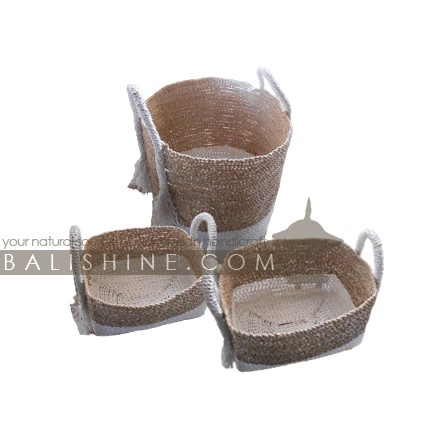 Balishine: Your natural source of indonesian handicraft presents in its Home Decor collection the Set of 3 Mendong Grass Baskets:12DEK368707:This set of 3 baskets is made in Bali from mendong grass.  