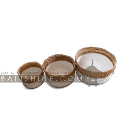 Balishine: Your natural source of indonesian handicraft presents in its Home Decor collection the Set of 3 Mendong Grass Baskets:12DEK368729:This set of 3 baskets is made in Bali from mendong grass.  