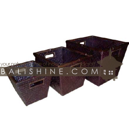 Balishine: Your natural source of indonesian handicraft presents in its Home Decor collection the Basket Set Of 3:12JAS362865:This set of 3 rectangulars baskets is produced in Indonesia made from pandanus and bamboo.  Dark brown color