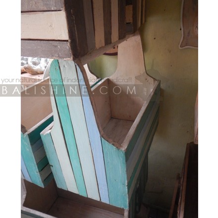 Balishine: Your natural source of indonesian handicraft presents in its Home Decor collection the Shopping Box:12KAC47868:This box is produced in Indonesia made from albasia wood.  Custom writting possible? Let us know your word? Other colour also possible?
