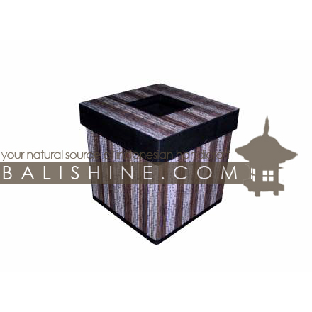 Balishine: Your natural source of indonesian handicraft presents in its Home Decor collection the Square Tissue Box:12JAS42973:This square tissu boxe is produced in Indonesia made from palm tree and coconut root with textile.  Same as picture