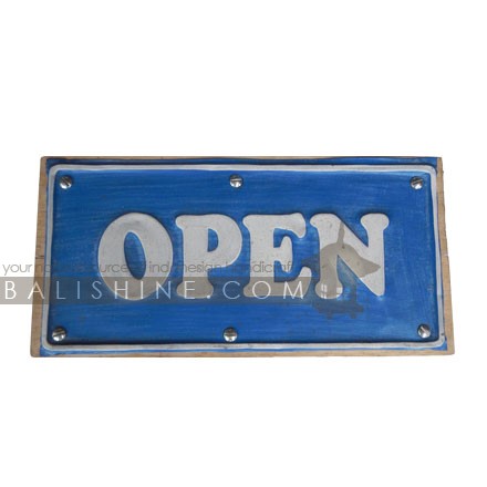 Balishine: Your natural source of indonesian handicraft presents in its Home Decor collection the Wall Frame:17SUA507617:This wall frame is produced in indonesia and made from albasia wood with aluminium.  other colors available.