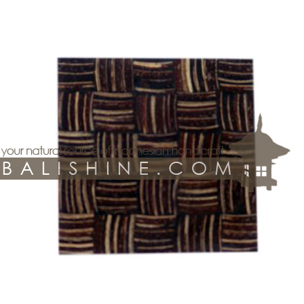 Balishine: Your natural source of indonesian handicraft presents in its Tableware collection the Coaster:631DIV1188:This square coaster is  produced in Bali this handicraft is made from resin and the matting of brown and white coconut shell mosaic.  