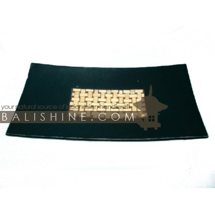 Balishine: Your natural source of indonesian handicraft presents in its Tableware collection the Platter:634DIV1128:This plate is produced in Bali made from mango wood with aluminium and the matting of white coconut shell.  