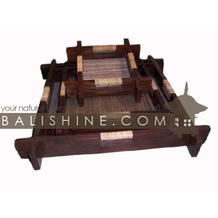 Balishine: Your natural source of indonesian handicraft presents in its Tableware collection the Tray Set Of 3:625JAS3379:This set of 3 square trays is produced in Bali made from coconut root and wood.  BROWN AND NATURAL