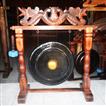 balishine This decorative gong is a handicraft of Bali made from mahogany wood with brass.